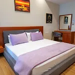 Hotel 6 Milje Ksamil