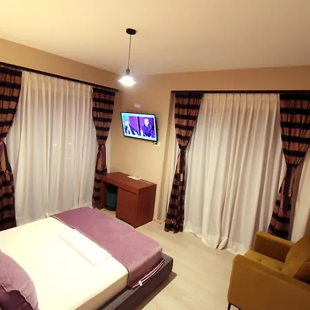 6 Milje Hotel