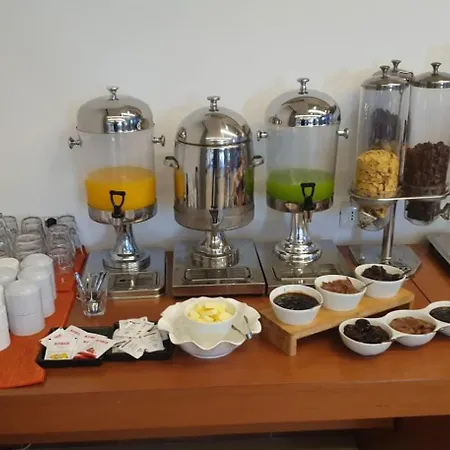 6 Milje Hotel