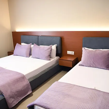 Hotel 6 Milje 4*
