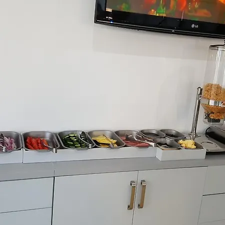 Hotel 6 Milje Ksamil