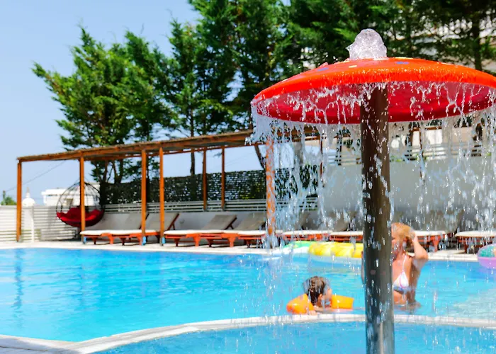 6 Milje Hotel