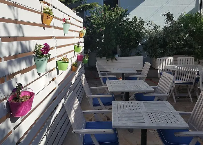 Hotel 6 Milje 4*
